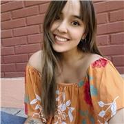 Soy estudiante de Periodismo de cuarto año de la Universidad de Chile y ofrezco apoyo en asignaturas de Historia a alumnos de básica y media